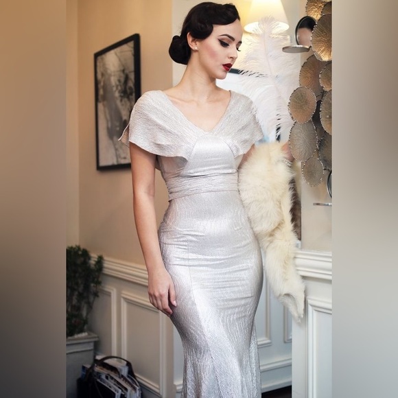 Stop staring silver screen wiggle dress (size S) - Picture 3 of 6